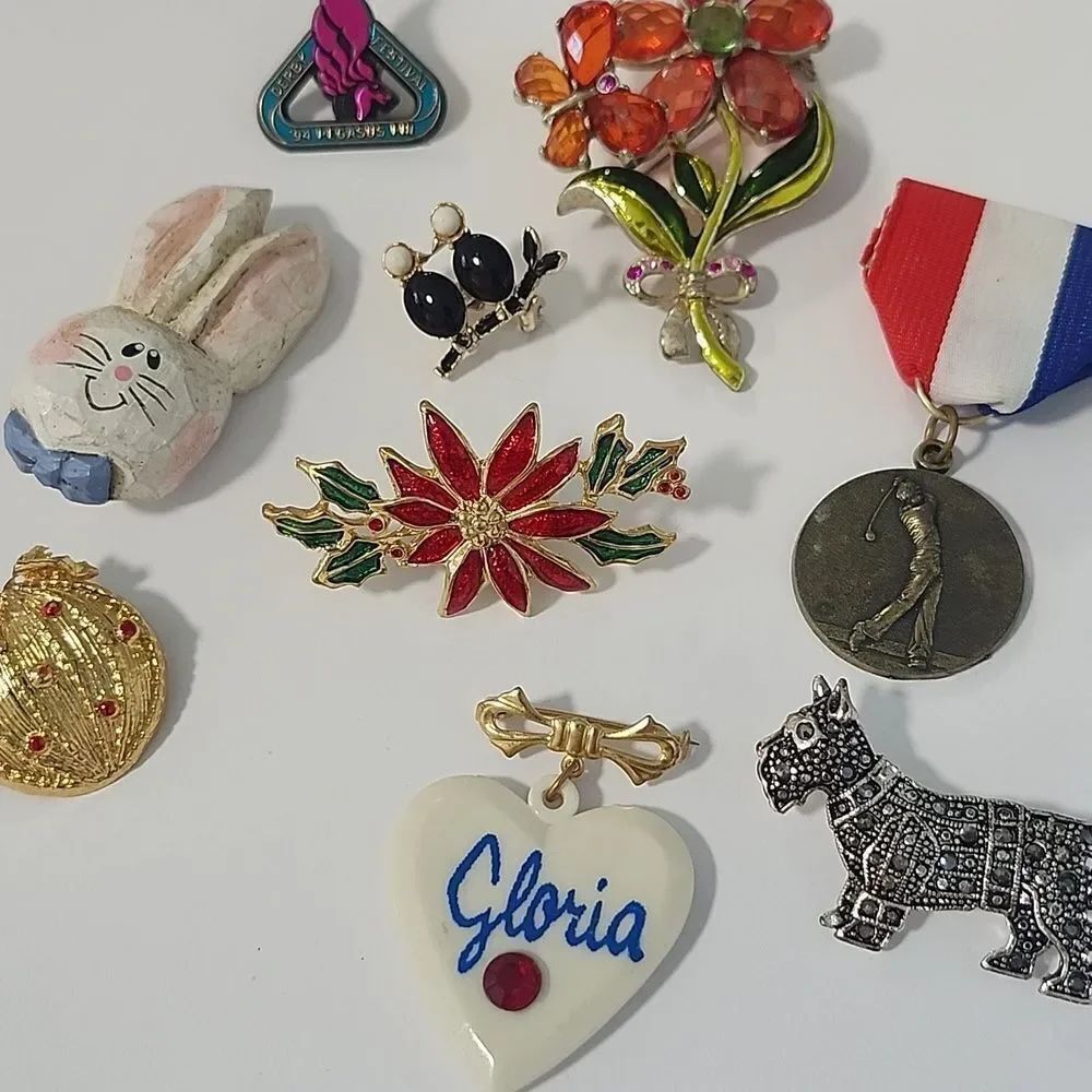 Broken AS IS Vintage Brooch and Pin Collection